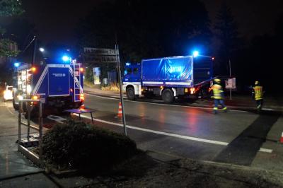 Massiver Regen spuehlt eine ca 200m lange Treppe weg in Hoefingen